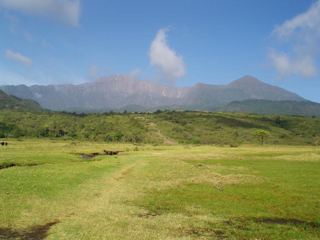 Momella Gate to Miriakamba Hut - Day 1 of Mount Meru